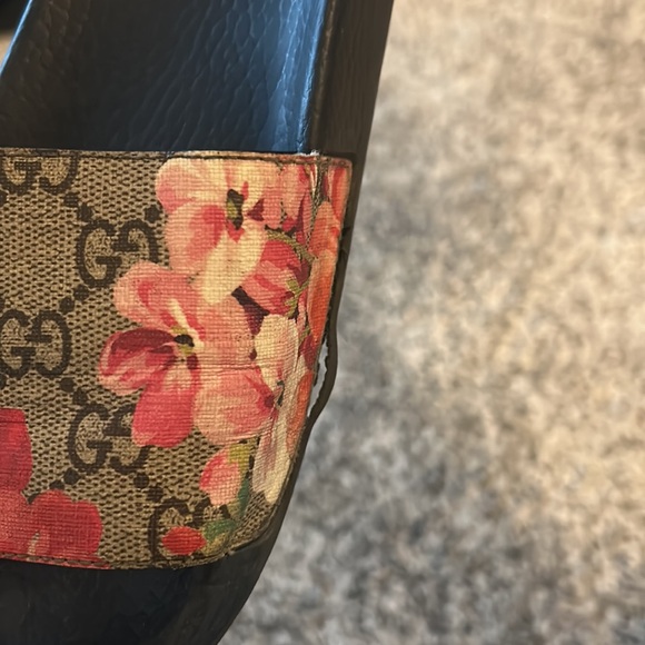 Gucci “Floral” Slides - Picture 2 of 3